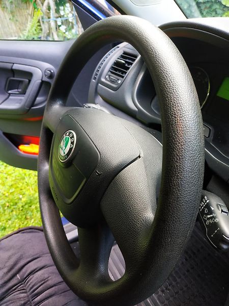 Škoda Fabia 1.2 /51kW.....74790 km  ČR - fotka 22 z 49