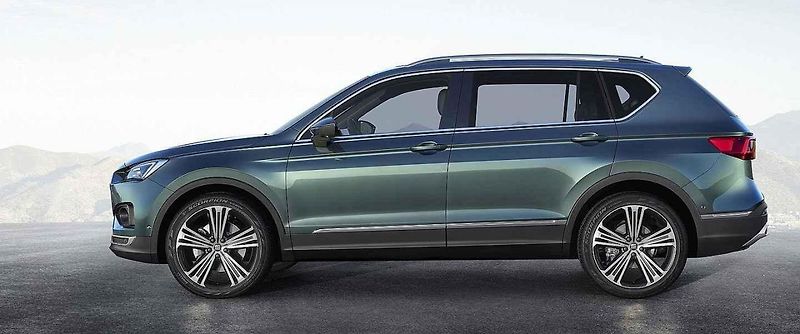 Boční linie zcela odpovídá kategorii SUV