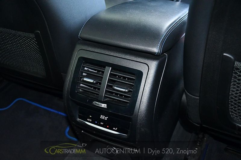 BMW X3 20d M-SPORT HUD TAŽNÉ - fotka 45 z 53