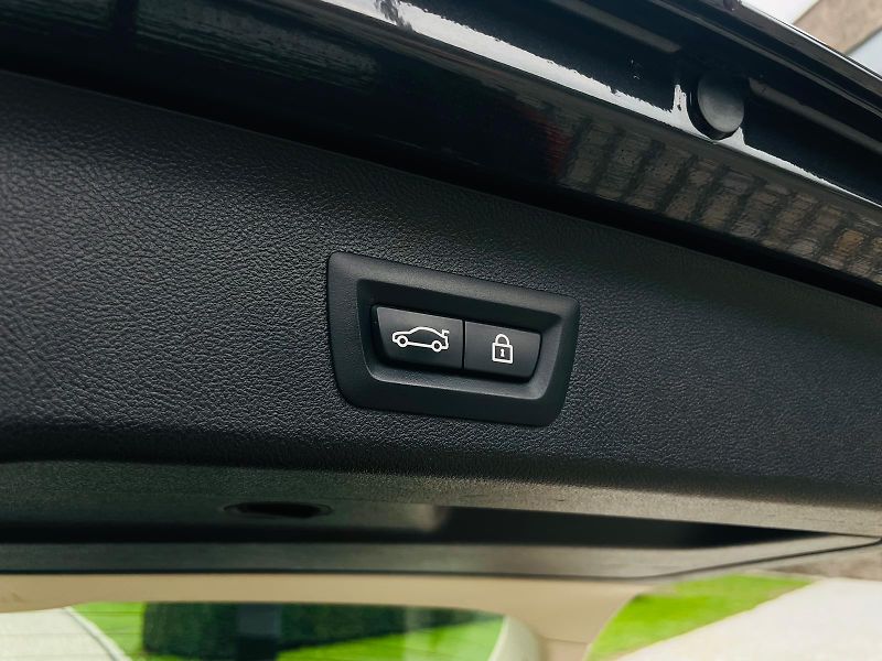 BMW Řada 5 520D AUT KAMERA SERVISKA - fotka 23 z 58