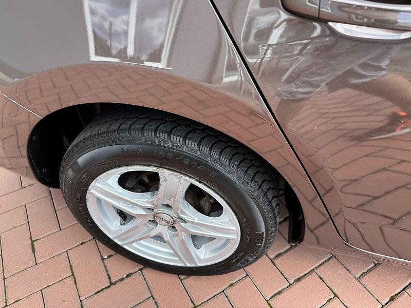 Škoda Fabia (2016) 1.2TSi Active Klimatizace - fotka 48 z 50