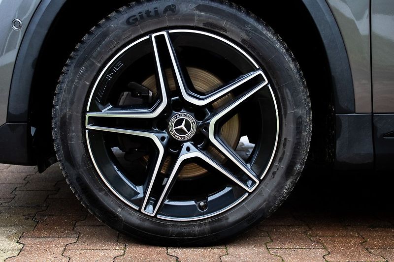 Mercedes-Benz GLA - fotka 16 z 22