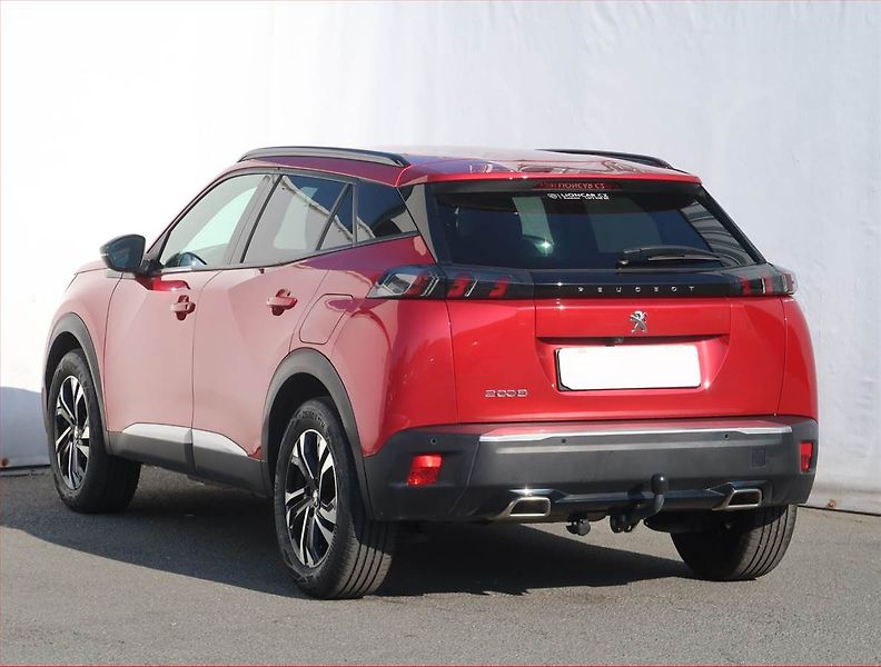 Peugeot 2008 (2023) 1.2 PureTech, Automat, ČR - fotka 4 z 22