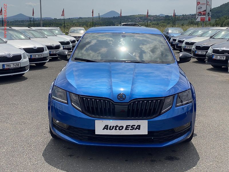 Škoda Octavia (2018) 1.4 TSI, ČR, LED, park.čidla - fotka 2 z 18