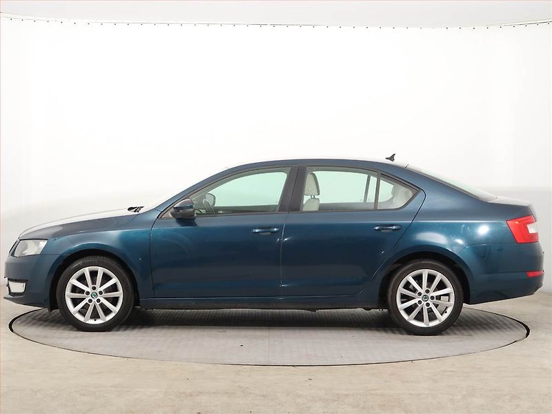 Škoda Octavia (2013) Elegance 1.6 TDI, Tempomat - fotka 3 z 17