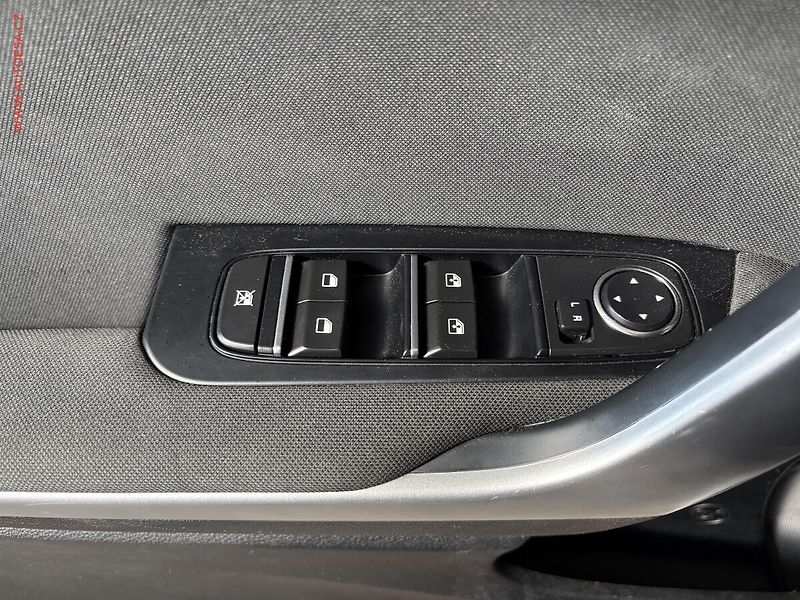 Kia Ceed (2023) 1.5 T-GDi SW, 2.maj,ČR, Spin - fotka 12 z 16