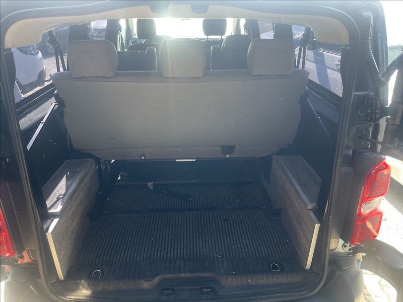 Citroën SpaceTourer 2,0 HDi 110kw 9míst CZauto DPH - fotka 26 z 33