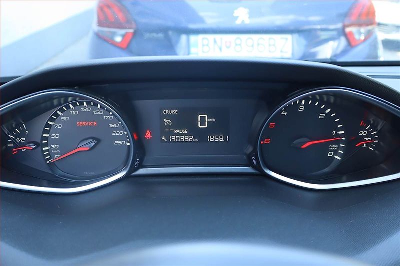 Peugeot 308 (2016) 1.6 BlueHDi, Serv.kniha - fotka 11 z 22
