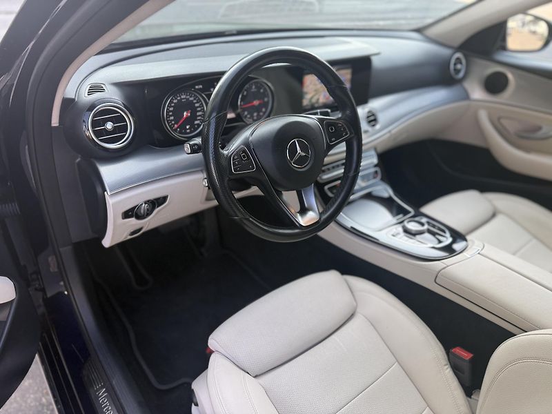 Mercedes-Benz Třídy E 200 CDi - fotka 11 z 23