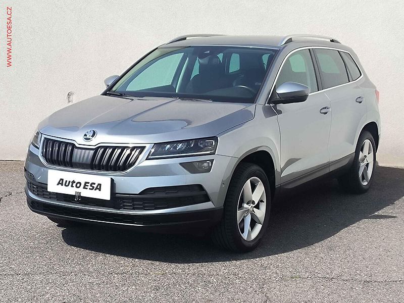 Škoda Karoq (2018) 1.0 TSi, Ambition, LED, navi - fotka 3 z 25