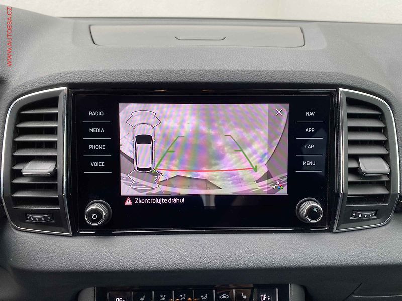 Škoda Karoq (2021) 1.5 TSi, Style, DSG, LED, - fotka 17 z 20