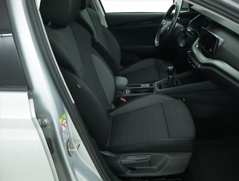 Škoda Octavia (2022) Ambition 2.0 TDI, ČR,1.maj - fotka 9 z 15