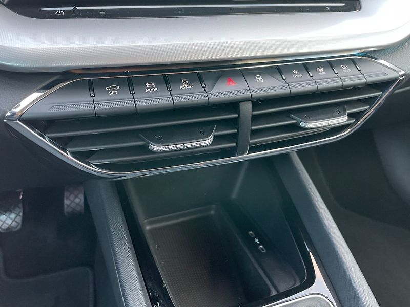 Škoda Octavia (2021) Com. 1.5TSi Style+! ČR! 1.maj. - fotka 16 z 39