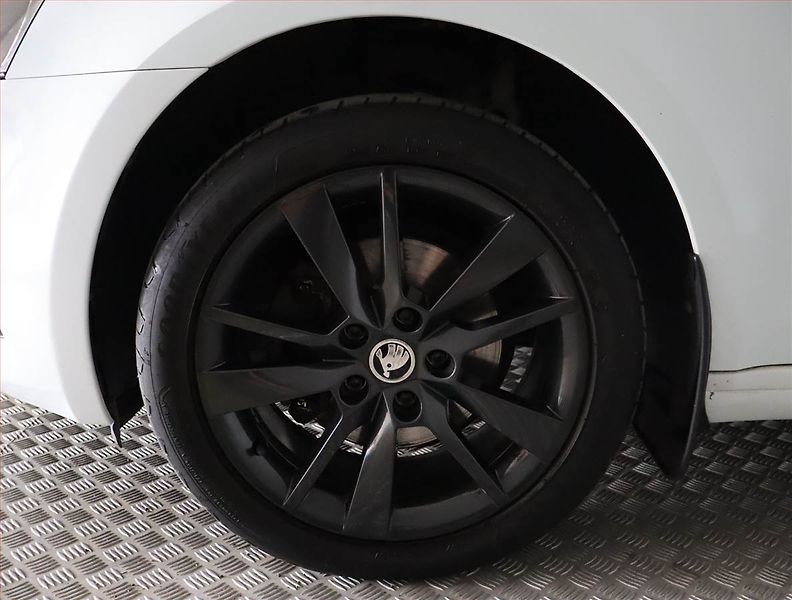 Škoda Octavia (2017) Ambition Plus 2.0 TDI 4x4 - fotka 15 z 24
