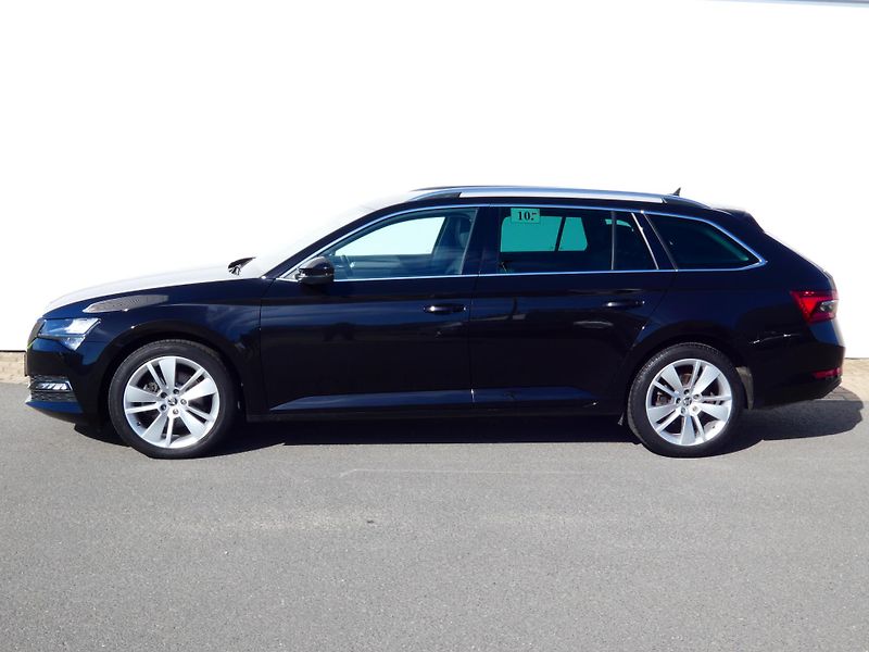 Škoda Superb III /FL Combi StylePlus 2.0 TD - fotka 3 z 30