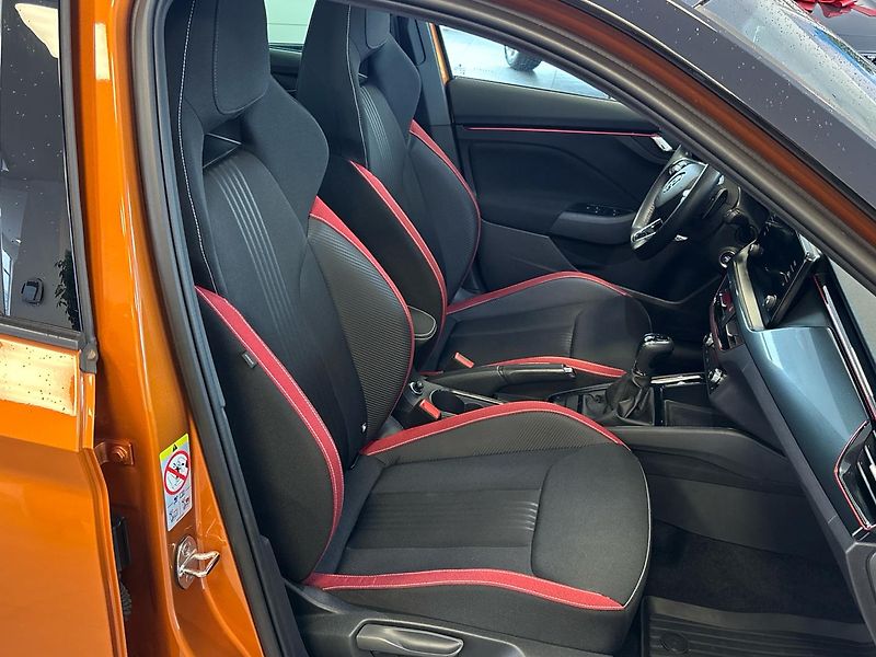 Škoda Kamiq DSG Monte Carlo - fotka 9 z 30