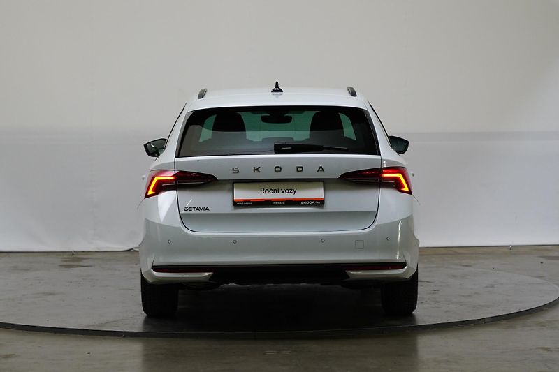Škoda Octavia - fotka 6 z 25