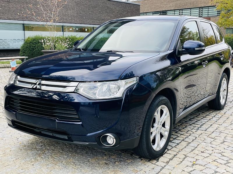 Mitsubishi Outlander 2.0i MANUÁL 1.MAJITEL TAŽNÉ - fotka 5 z 44