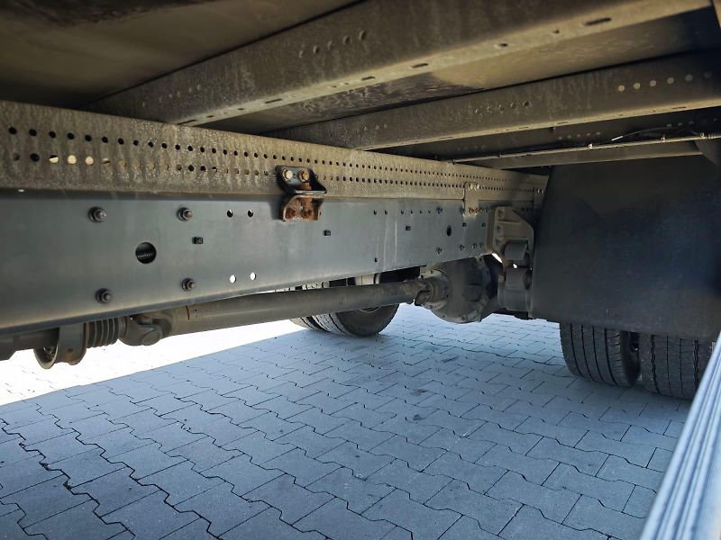 DAF LF 230, 12t, 18 palet, čelo - fotka 13 z 28
