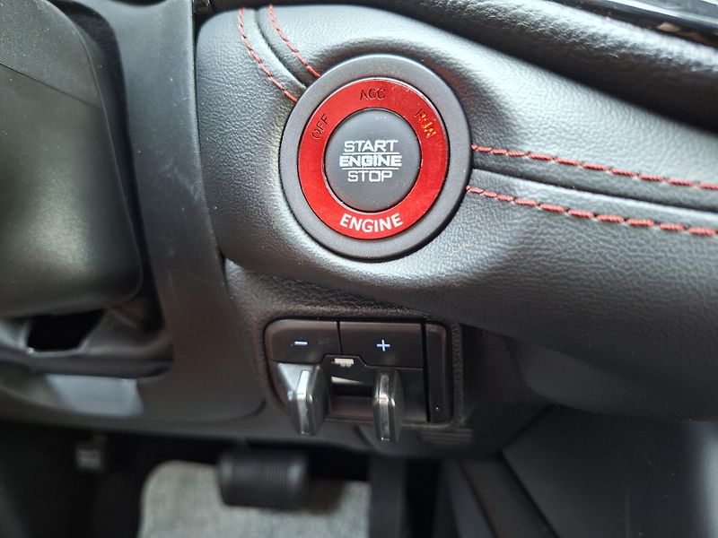 Dodge Durango (2023) 5,7L4x4, Max výbava, REZERVACE - fotka 24 z 37