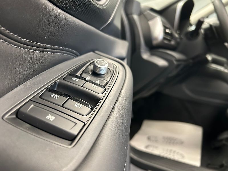 Subaru Outback (2025) 2.5 Comfort 2025 | Záruka - fotka 15 z 32