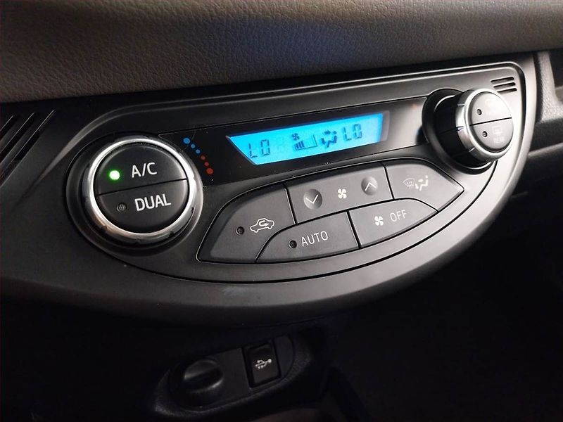 Toyota Yaris (2019) Style 1.5 Hybrid, Automat - fotka 16 z 24