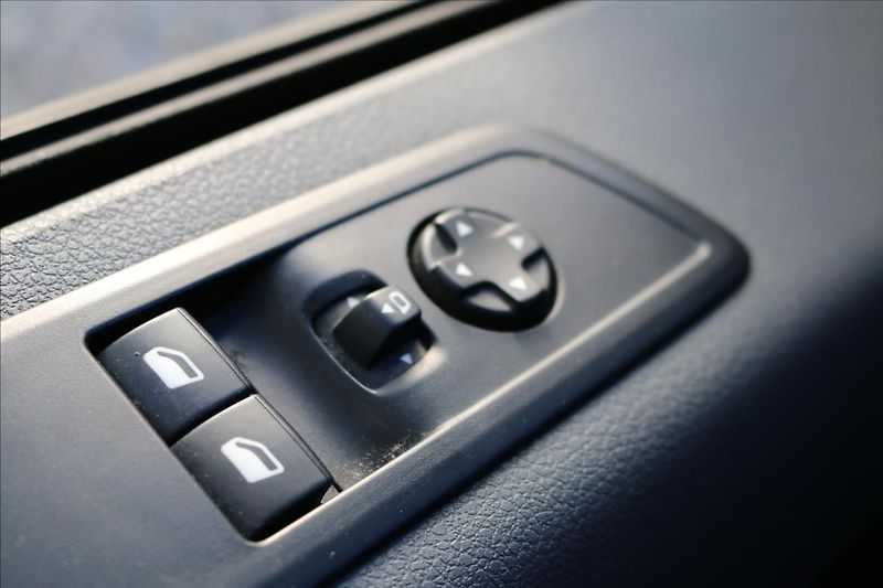 Peugeot Expert 2,0 110kW,  DPH, 1.Majitel - fotka 14 z 43