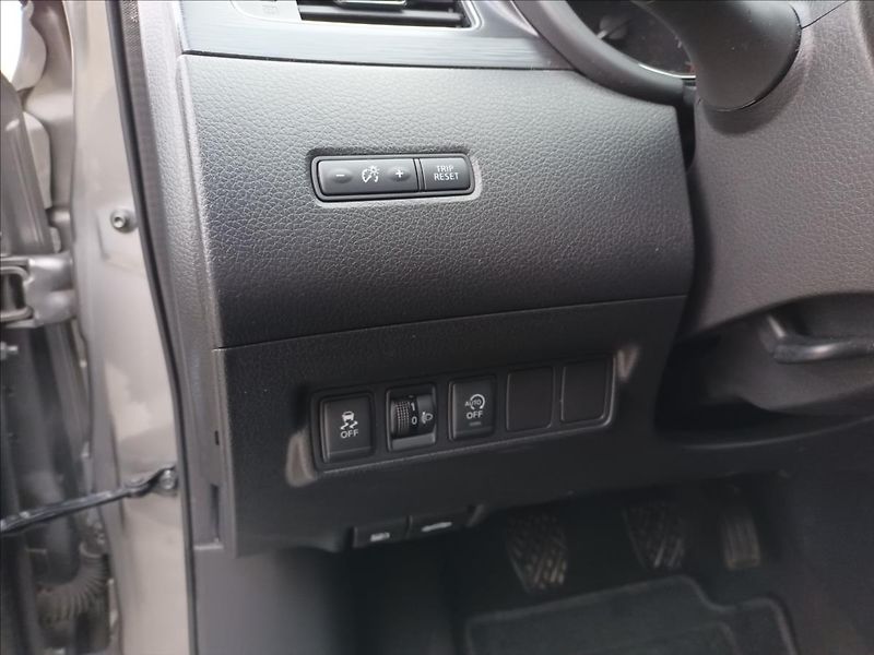 Nissan Pulsar 1,2 DIG-T,1MAJ,ČE,SERVIS,KOLA - fotka 11 z 40