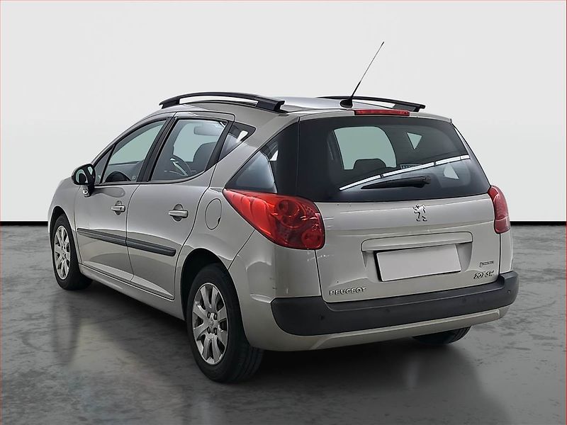 Peugeot 207 (2009) 1.4 VTi, oblíbený vůz - fotka 4 z 15