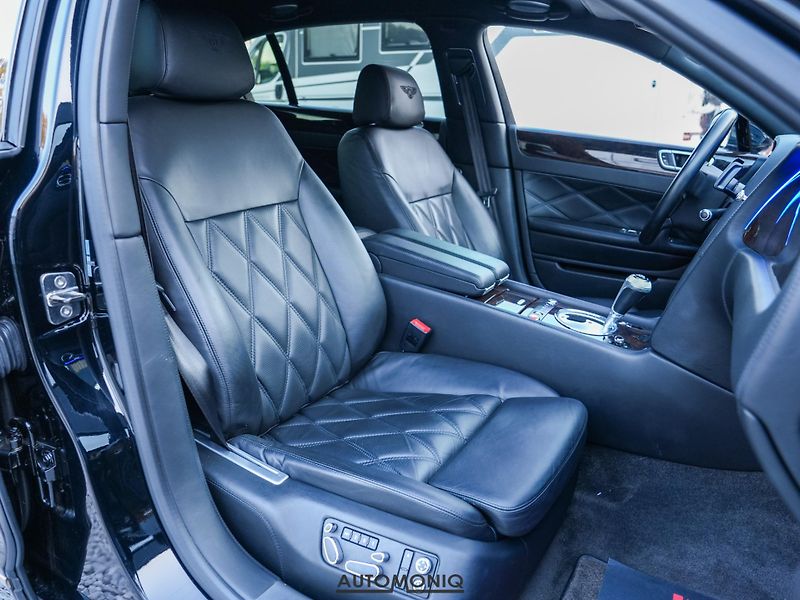 Bentley Continental Flying Spur (2010) Speed 6.0 Naim, Chladnička - fotka 10 z 25