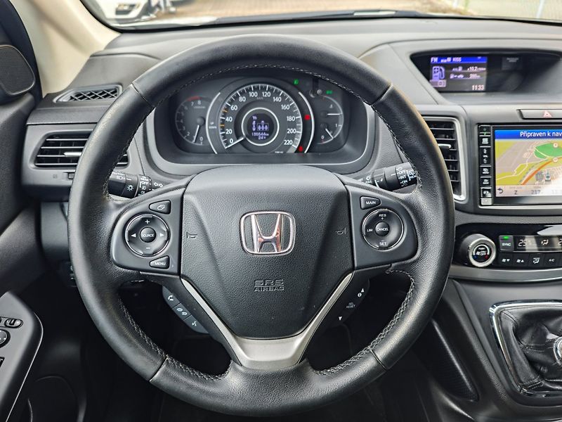 Honda CR-V (2016) 2.0 i-VTEC Elegance Plus 4WD - fotka 16 z 41