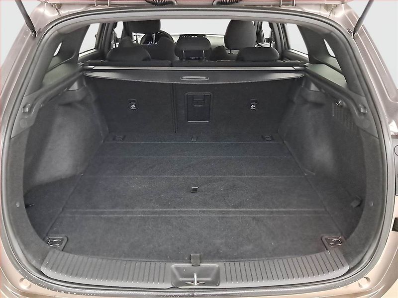 Hyundai i30 (2022) N-Line 1.5 T-GDI MHEV - fotka 14 z 21