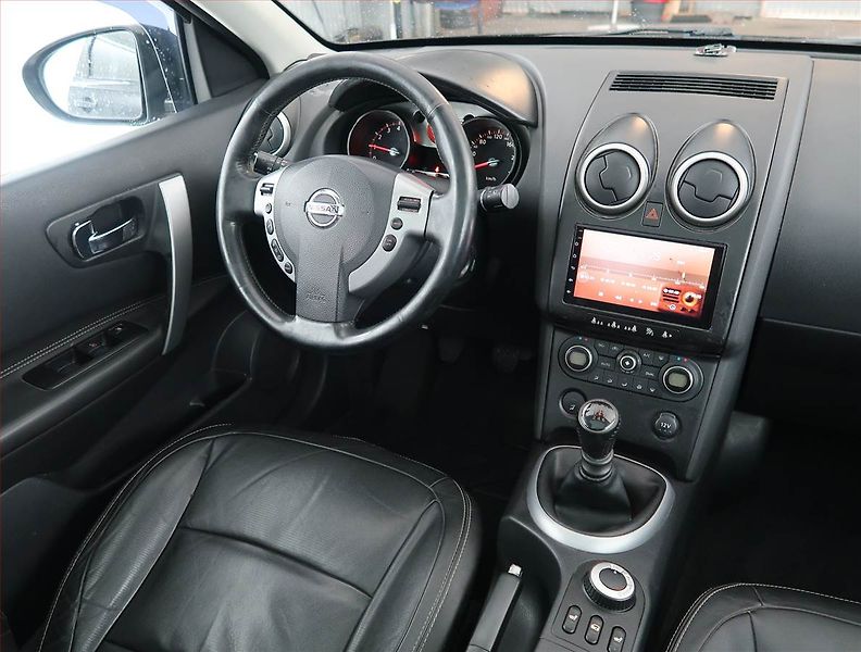Nissan Qashqai (2007) 2.0, 4X4, Navi, Tempomat - fotka 7 z 19
