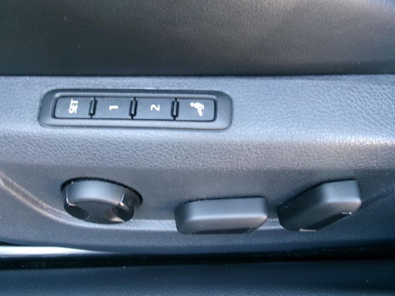 Škoda Superb (2022) 2,0TDI L&K 4x4 DSG ACC MATRIX - fotka 43 z 49