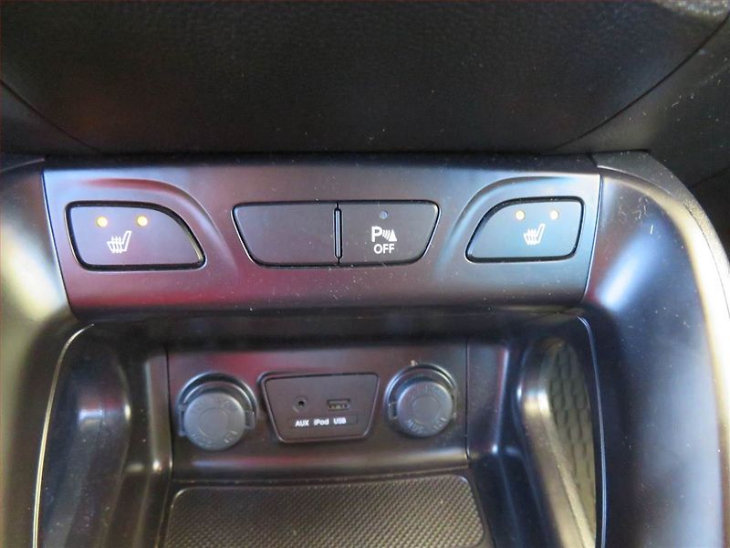 Hyundai ix35 (2014) 2.0 CRDi, 4X4, Navi, Tempomat - fotka 16 z 17