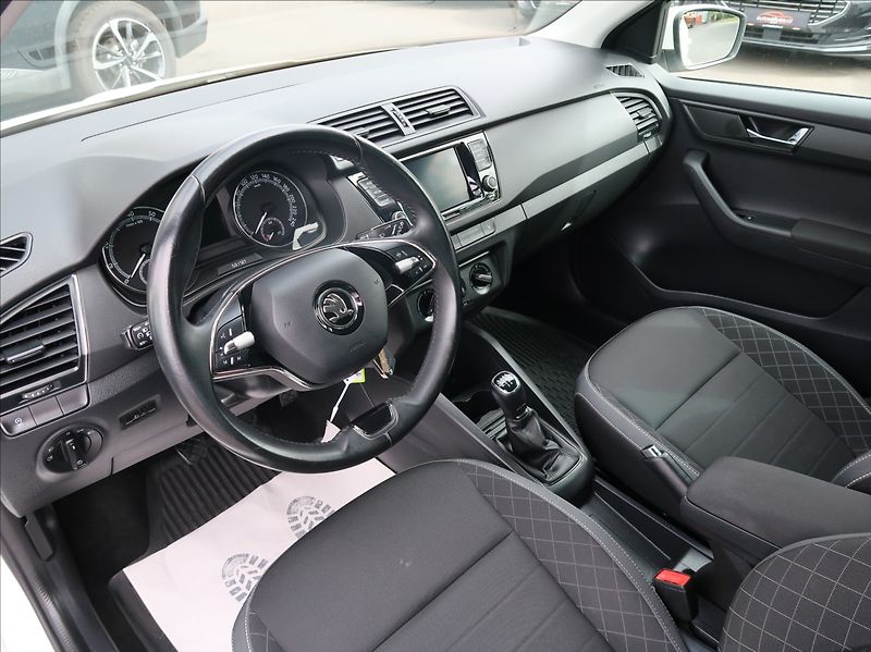 Škoda Fabia 1,0 TSi,70kW,1majČR,Serv.k,DPH - fotka 9 z 24