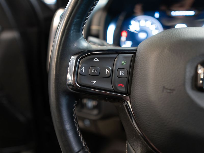 Dodge RAM (2024) 5.7 Limited Night Edition - fotka 20 z 47
