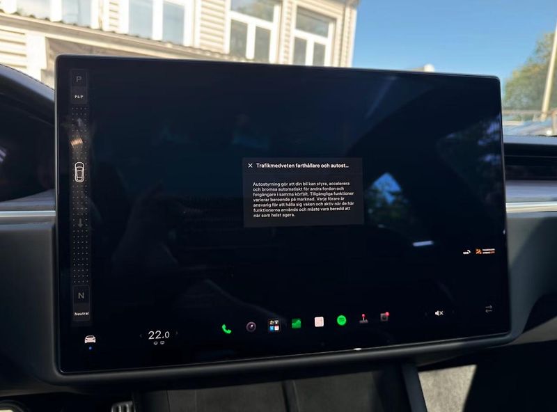 Tesla Model S LR AWD Vzduch Yoke Pano Kamera - fotka 27 z 32