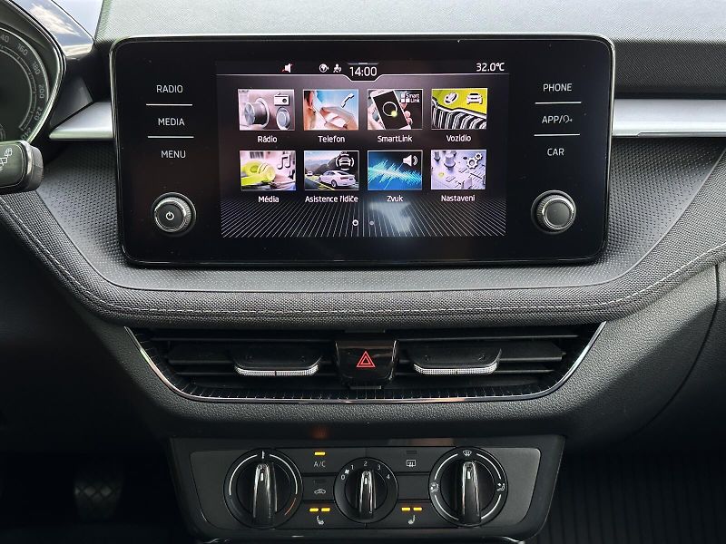 Škoda Fabia 1.0MPi Style 80PS KLIMA Smartl - fotka 19 z 36
