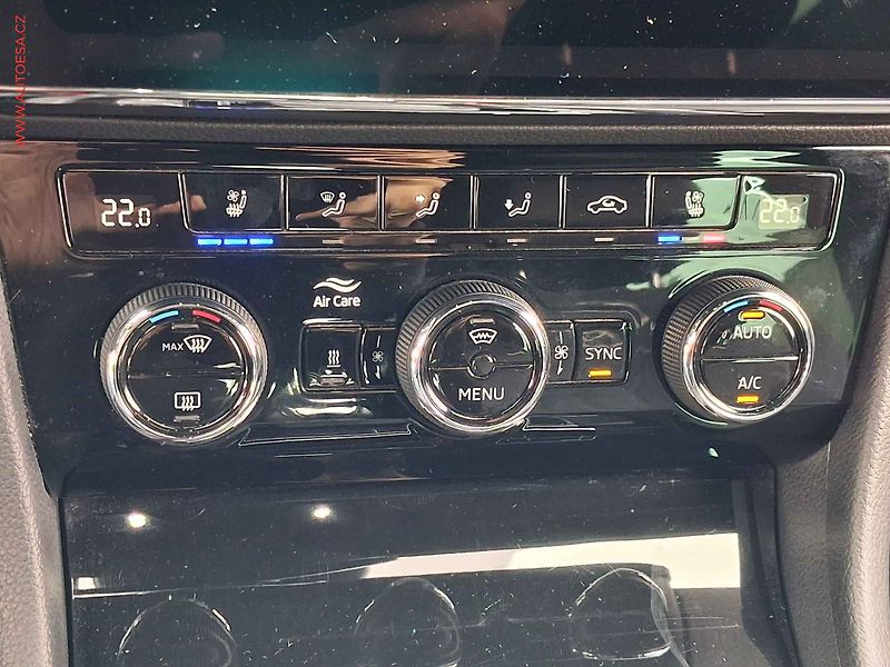 Škoda Superb (2022) 2.0TSi 4x4, 1.maj,ČR, L&K - fotka 17 z 24