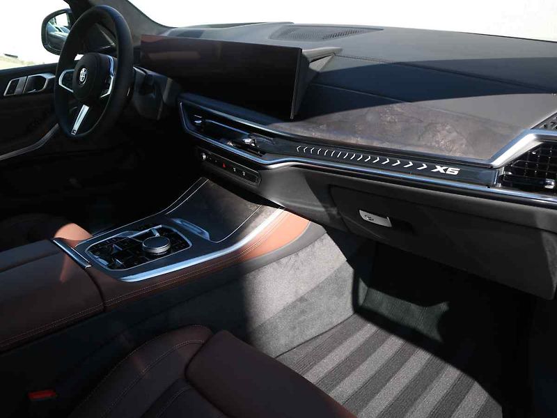 BMW X5 (2026) - fotka 6 z 10