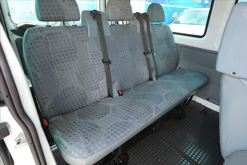 Ford Transit 2,2 TDCi  L3H2 9MÍST BUS KLIMA - fotka 19 z 38