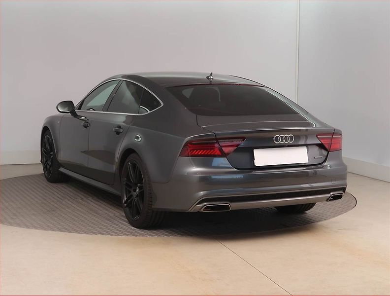 Audi A7 (2016) S-Line 3.0 TDI - fotka 4 z 18