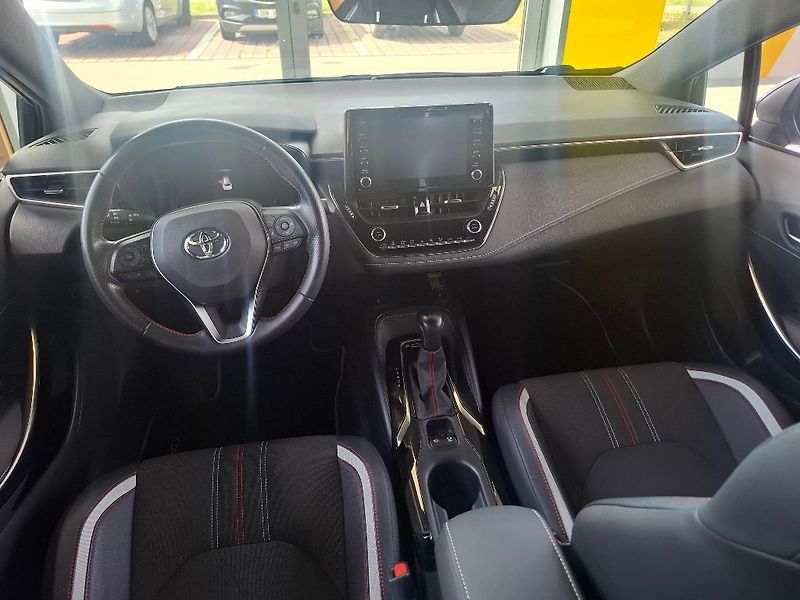 Toyota Corolla 1.8HEV 72 KW GR Sport 2021 - fotka 7 z 14