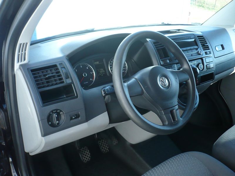 Volkswagen Transporter 2.0TDI DPH 3/9Míst Osobní - fotka 10 z 25