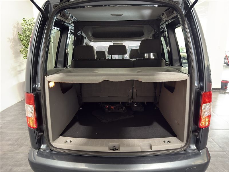 Volkswagen Caddy 1,9   TDI 77KW FAMILY EDITION - fotka 15 z 20