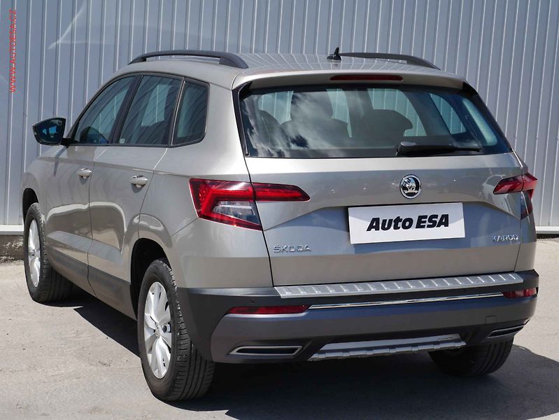 Škoda Karoq (2018) 1.6 TDi, ČR, LED, AC, TZ - fotka 6 z 19
