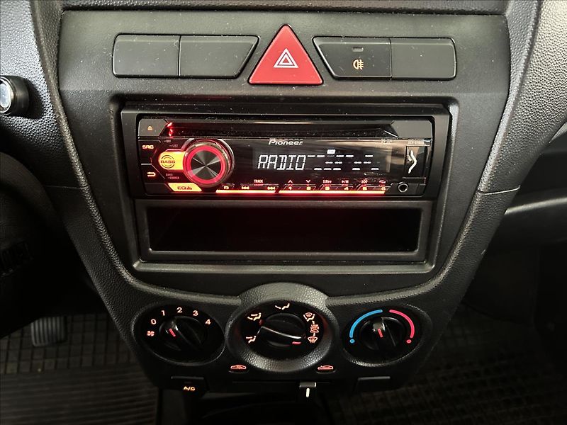 Kia Picanto 1,0   PŮVOD ČR,KLIMATIZACE - fotka 9 z 14