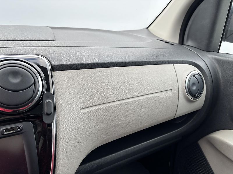 Dacia Lodgy (2012) 1.6i 61kW Tažné zařízení! - fotka 28 z 28