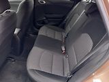 Kia Ceed SW (2022) 1,5 T-GDi GPF TOP         - náhled 12